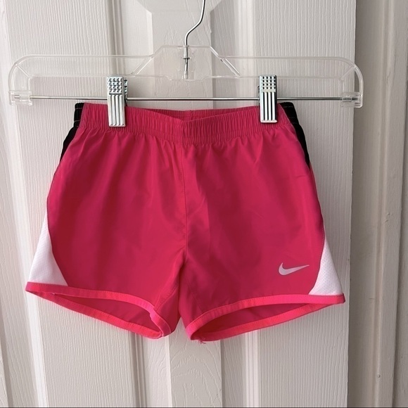 𝅺nike|pink Girls Dri Fit shorts with built in underwear- Size XS - Picture 1 of 6